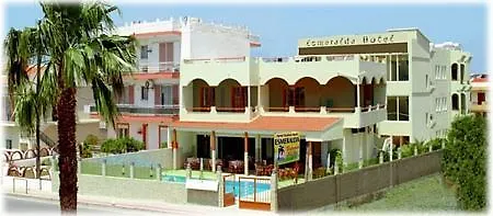 Apartmanhotel Esmeralda Kremasztí