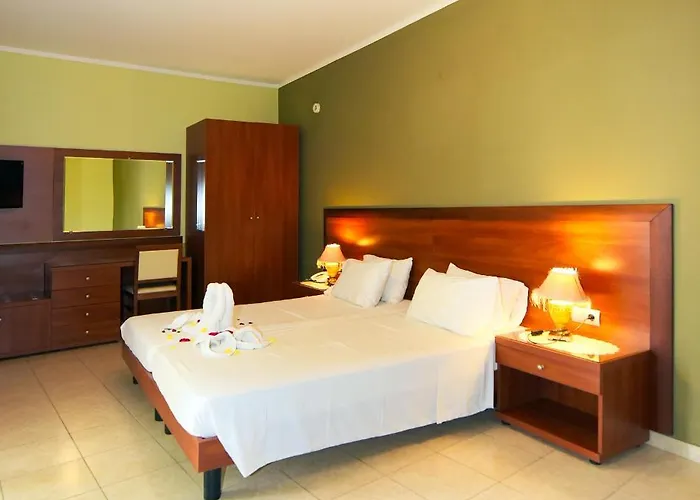 Esmeralda 3* Kremastí