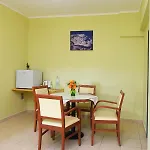 Apartahotel Esmeralda 3*