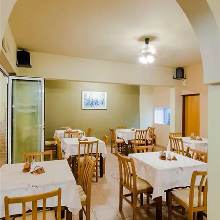 Aparthotel Esmeralda