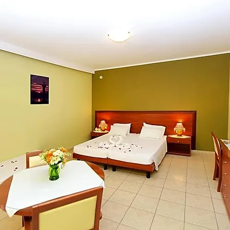 Aparthotel Esmeralda