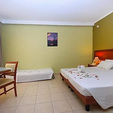 Aparthotel Esmeralda Kremastí
