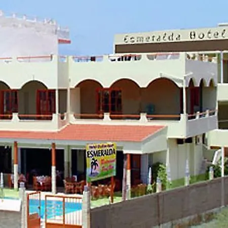 Esmeralda Aparthotel 3*