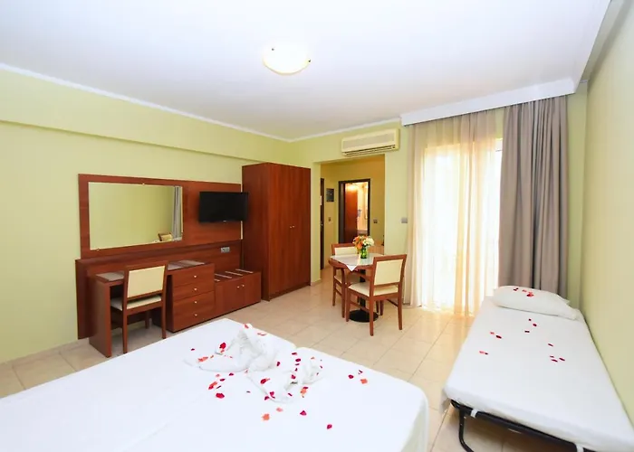 Hotel de apartamente Esmeralda Kremastí