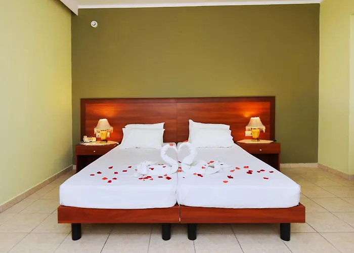 Esmeralda 3* Kremasti (Rhodes)