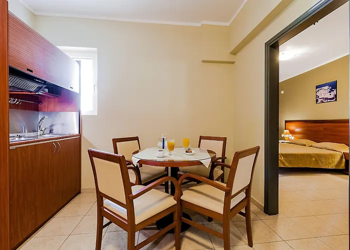 Aparthotel Esmeralda Kremasti (Rhodes)