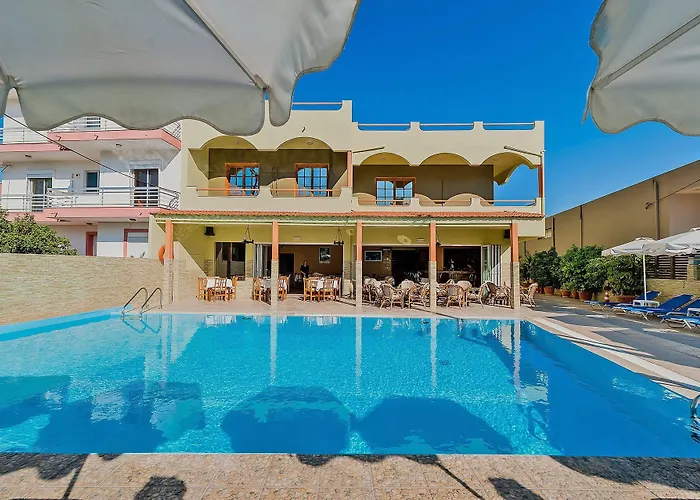 Apartmanhotel Esmeralda Kremasztí