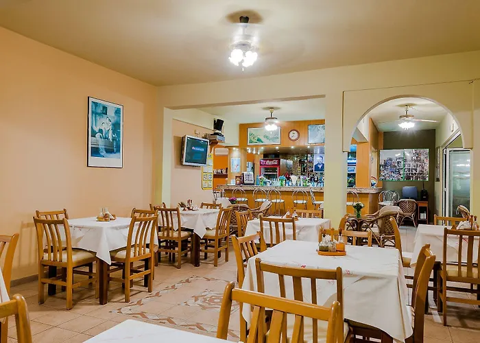 Apartmanhotel Esmeralda Kremasztí