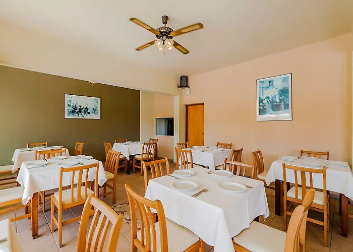 Apartmanhotel Esmeralda Kremasztí